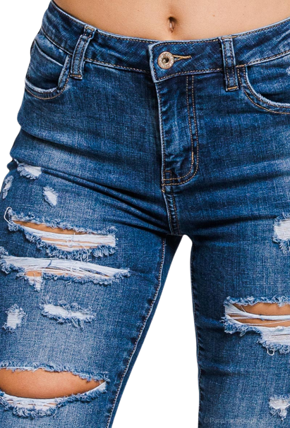 Destroyed skinny jeans